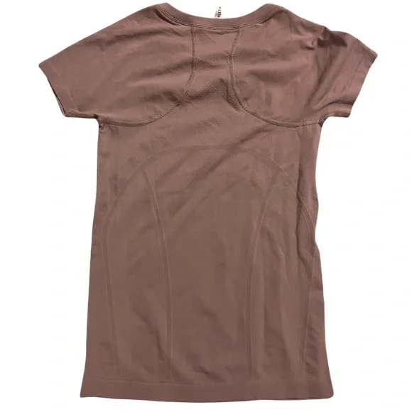 Women’s Athleta Mauve Short Sleeve Workout Top XS - Picture 2 of 3